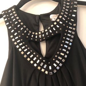 Super flattering Little Black Dress❤️ Cache